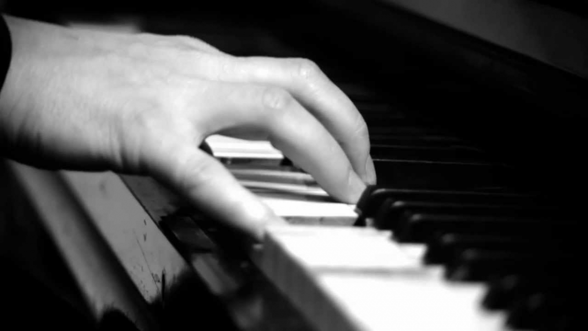 Parov Stelar - Nobody's Fool feat. Cleo Panther (Official Videol)