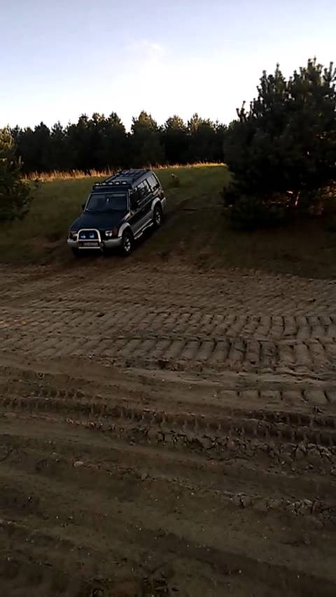 Pajero 3,5 v6 200 KM