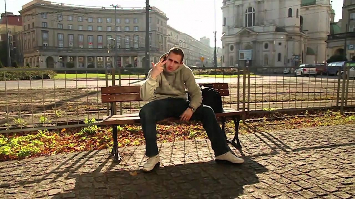 Pokoj Z Widokiem Na Wojne - Przyznam