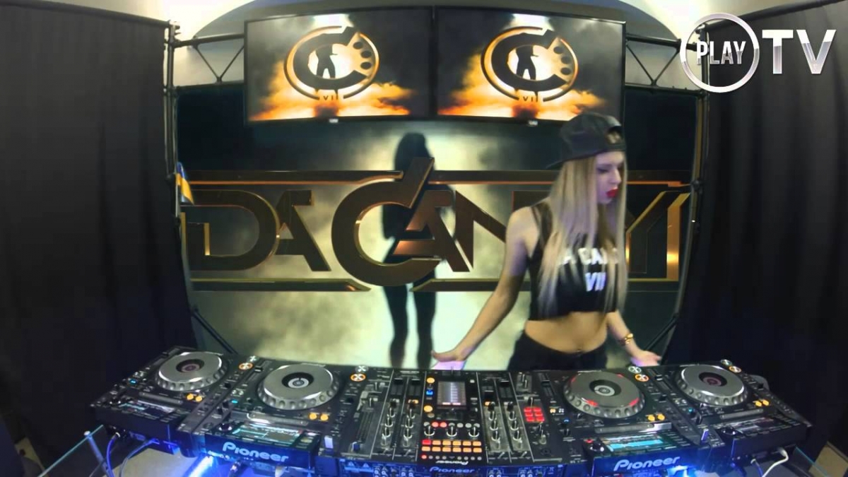 DJ Da Candy CandyNation mashuping on 4 CDJs 2016