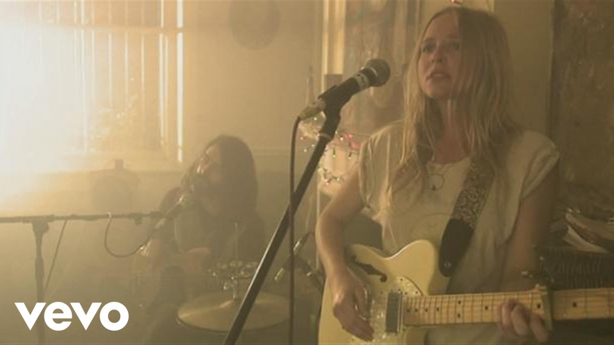 Lissie - When I'm Alone (Live)